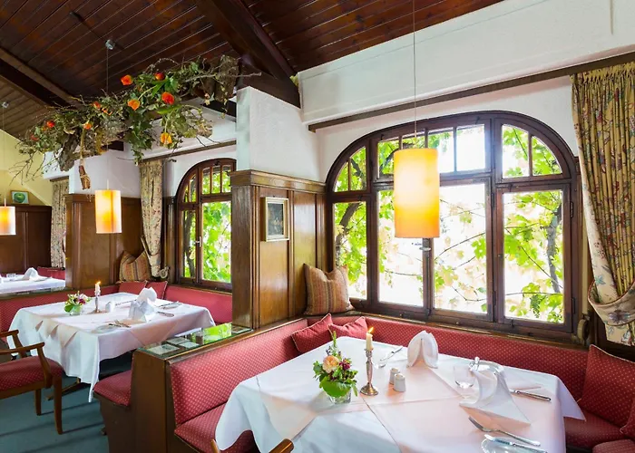 Отель Hotel-weinhaus Stern *